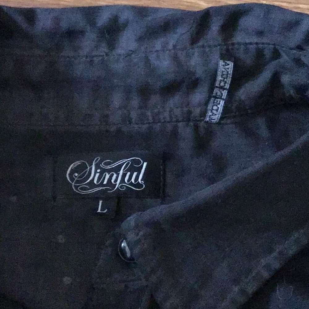 Women Sinful Shirt - Picture 2 of 7